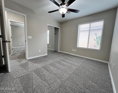 1223 W Desert Seasons Drive - Photo Thumbnail 17