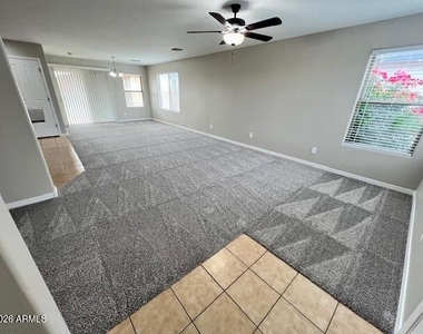 1223 W Desert Seasons Drive - Photo Thumbnail 2