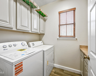 15340 W Dahlia Drive - Photo Thumbnail 32