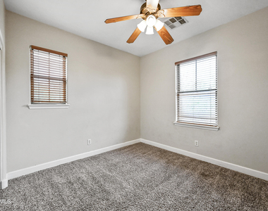 15340 W Dahlia Drive - Photo Thumbnail 31