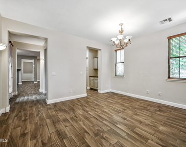 15340 W Dahlia Drive - Photo Thumbnail 5