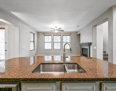 15340 W Dahlia Drive - Photo Thumbnail 14