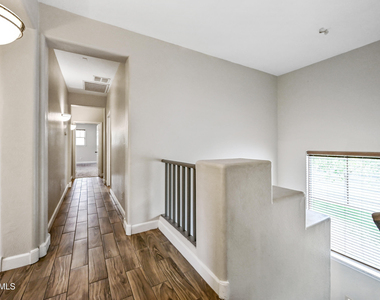 15340 W Dahlia Drive - Photo Thumbnail 18