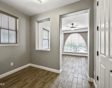 15340 W Dahlia Drive - Photo Thumbnail 2