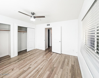 1911 E Amelia Avenue - Photo Thumbnail 3