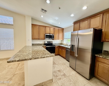 15731 N 102nd Street - Photo Thumbnail 1