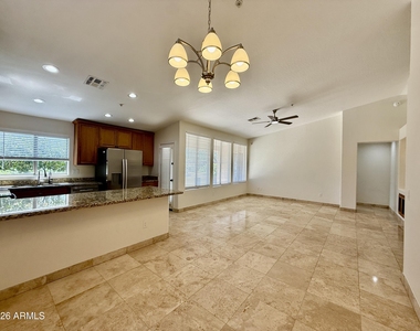 15731 N 102nd Street - Photo Thumbnail 6