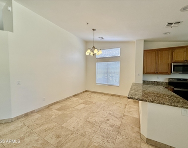 15731 N 102nd Street - Photo Thumbnail 11
