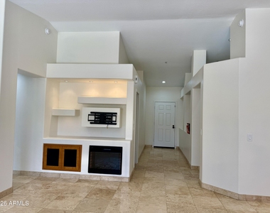 15731 N 102nd Street - Photo Thumbnail 4