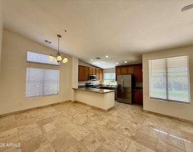 15731 N 102nd Street - Photo Thumbnail 3