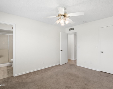 737 W El Prado Road - Photo Thumbnail 14