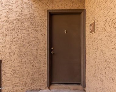 5995 N 78th Street - Photo Thumbnail 1