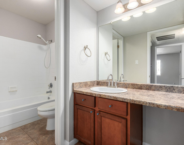 5995 N 78th Street - Photo Thumbnail 18
