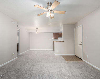 5995 N 78th Street - Photo Thumbnail 6