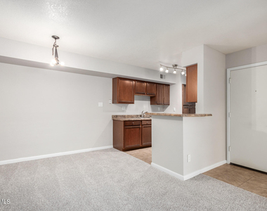 5995 N 78th Street - Photo Thumbnail 7