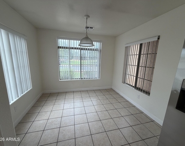 12710 W Ash Street - Photo Thumbnail 3