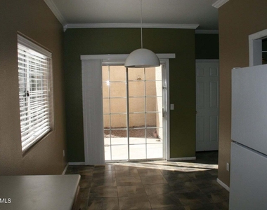 1013 W Westchester Avenue - Photo Thumbnail 12