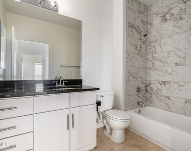 945 E Playa Del Norte Drive - Photo Thumbnail 14