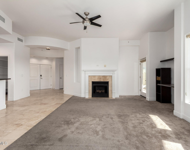 945 E Playa Del Norte Drive - Photo Thumbnail 9