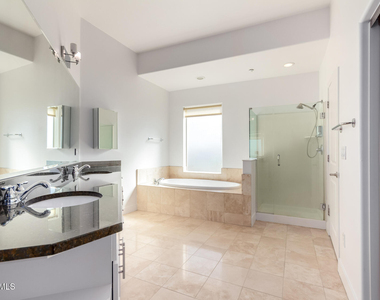 945 E Playa Del Norte Drive - Photo Thumbnail 12