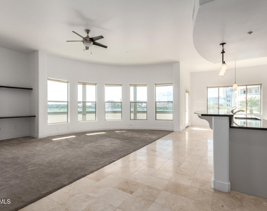 945 E Playa Del Norte Drive - Photo Thumbnail 8