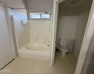 13223 W Desert Rock Drive - Photo Thumbnail 12