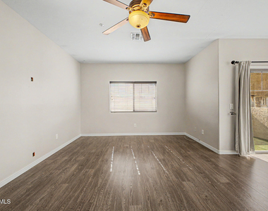 525 N Miller Road - Photo Thumbnail 7