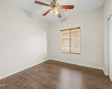 525 N Miller Road - Photo Thumbnail 19