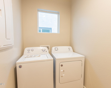 3725 E Flower Street - Photo Thumbnail 16