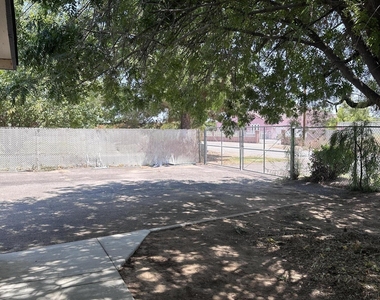 12114 E Victoria Street - Photo Thumbnail 4