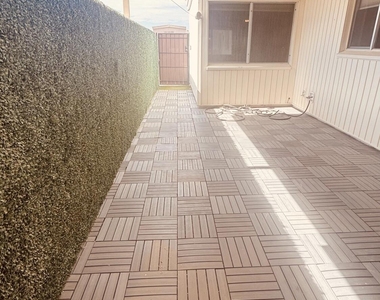 8229 E Vista Drive - Photo Thumbnail 12