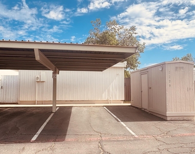 8229 E Vista Drive - Photo Thumbnail 14