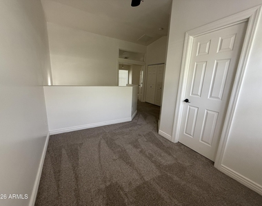 942 S Ash Avenue - Photo Thumbnail 9
