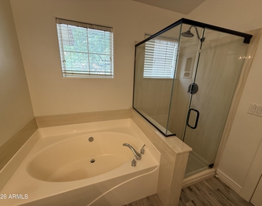942 S Ash Avenue - Photo Thumbnail 11