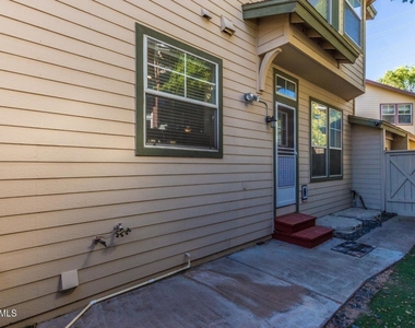 942 S Ash Avenue - Photo Thumbnail 32