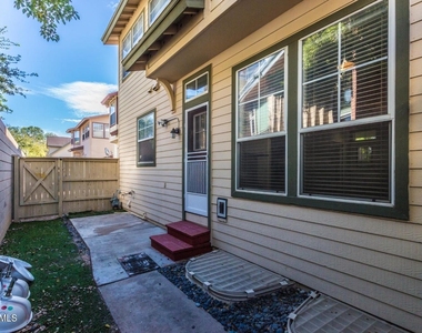 942 S Ash Avenue - Photo Thumbnail 33