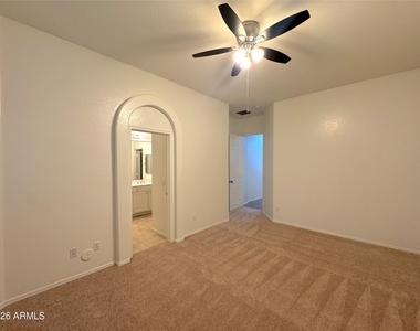 3013 W Glenhaven Drive - Photo Thumbnail 9