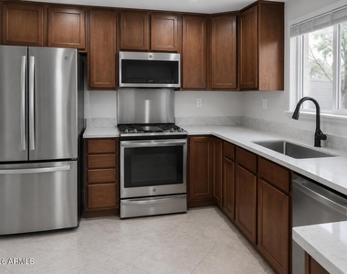 4326 E Glenrosa Avenue - Photo Thumbnail 9
