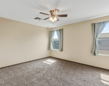 7422 S 28th Place - Photo Thumbnail 26