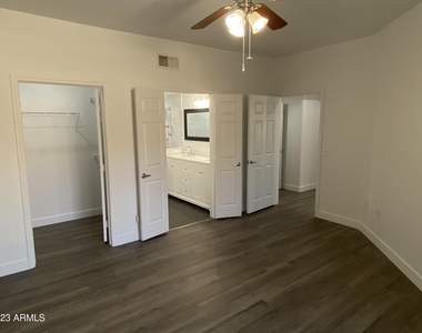 14250 W Wigwam Boulevard - Photo Thumbnail 11
