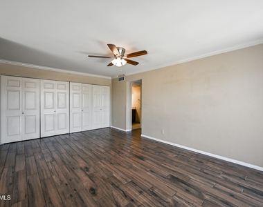3500 N Hayden Road - Photo Thumbnail 2