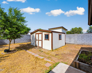 8520 W Alice Avenue - Photo Thumbnail 19