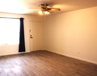 3544 W Charleston Avenue - Photo Thumbnail 10