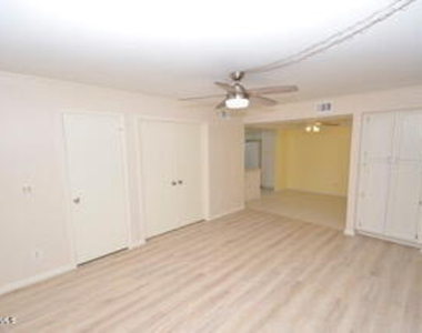 1905 E University Drive - Photo Thumbnail 15