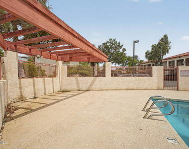 1905 E University Drive - Photo Thumbnail 58