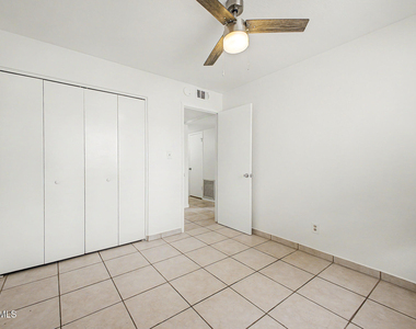 1905 E University Drive - Photo Thumbnail 49