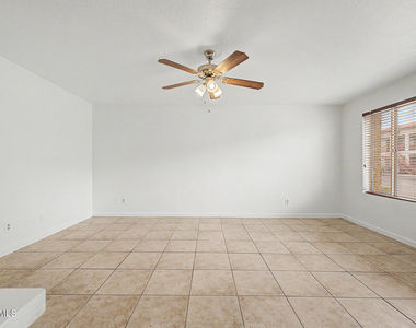 1905 E University Drive - Photo Thumbnail 33