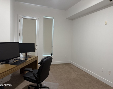 945 E Playa Del Norte Drive - Photo Thumbnail 30