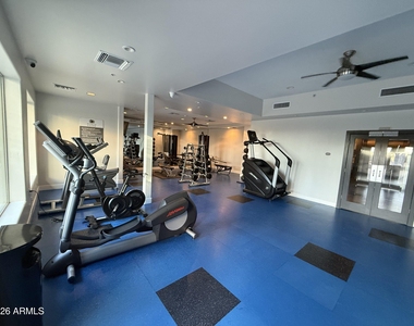 945 E Playa Del Norte Drive - Photo Thumbnail 21