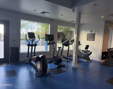 945 E Playa Del Norte Drive - Photo Thumbnail 23